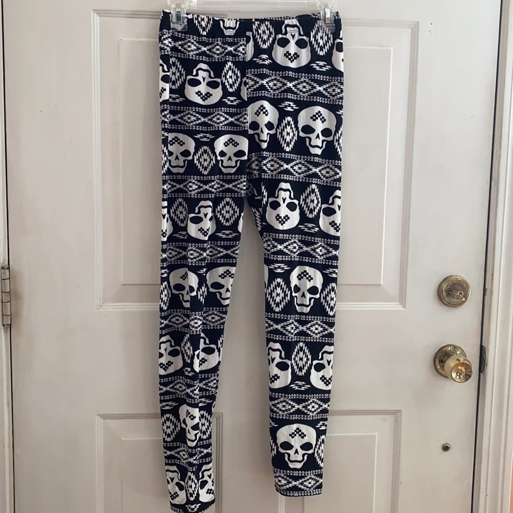 Skull Graphic Leggings